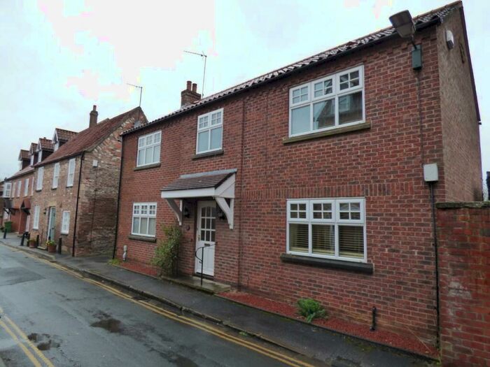 3 Bedroom House To Rent In Waltham Lane, Beverley, HU17