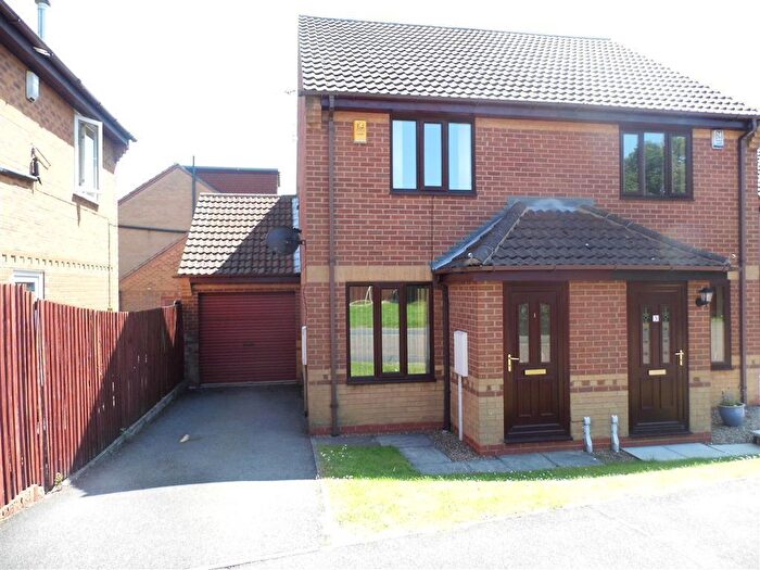 2 Bedroom House To Rent In Benmore Court, Oakwood, Derby, DE21