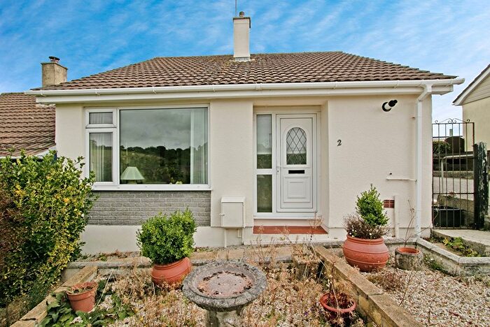 2 Bedroom Bungalow For Sale In Lanoweth, Penryn, Cornwall, TR10