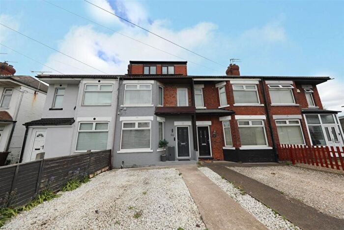 4 Bedroom Terraced House For Sale In National Avenue, Hull, HU5