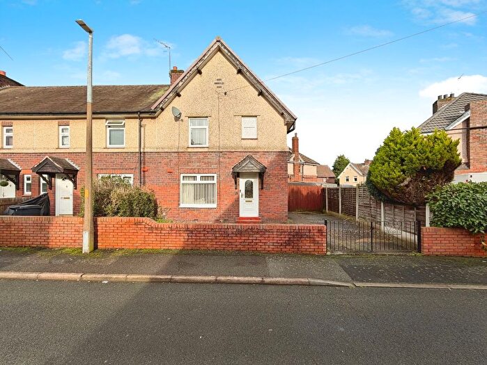 3 Bedroom End Terrace House For Sale In Norton Crescent, Dudley, DY2