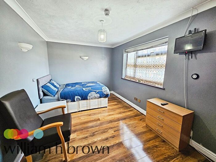 1 Bedroom Semi-detached House To Rent In Galleywood Road, Great Baddow, Chelmsford, CM2