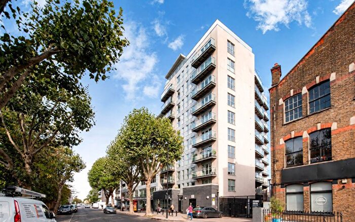 1 Bedroom Flat To Rent In Southgate Road, London, N1