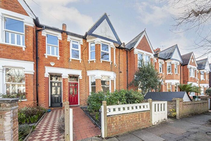 3 Bedroom Property To Rent In Gordon Avenue, St Margarets, Twickenham, TW1