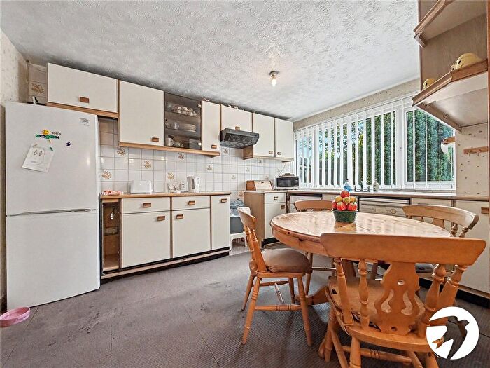3 Bedroom Detached House For Sale In Exeter Walk, Rochester, Kent, ME1