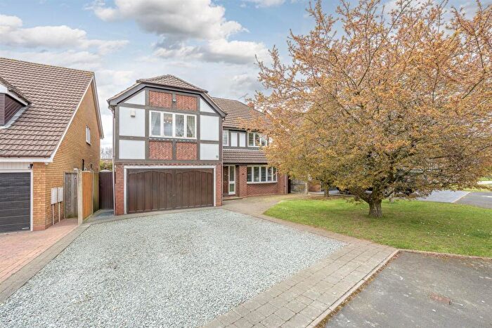 4 Bedroom Detached House For Sale In The Meadows, Stourbridge, DY9