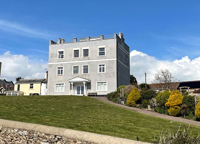 2 Bedroom Apartment For Sale In Castle Hill, Seaton, Devon, EX12