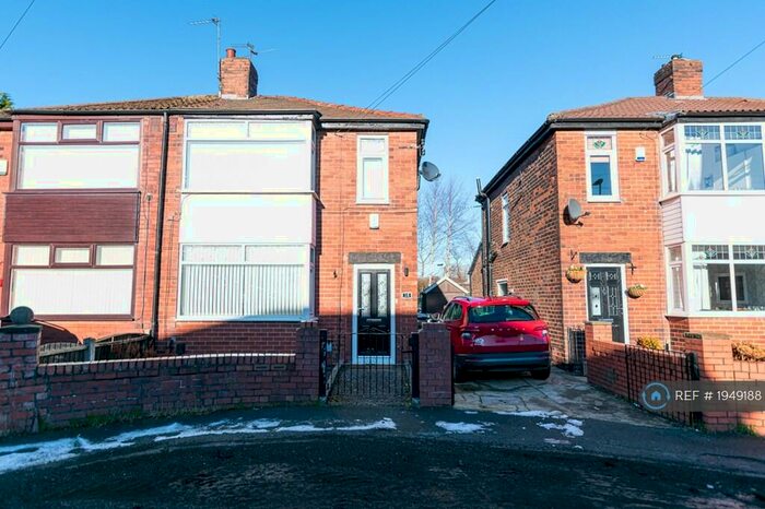 3 Bedroom Semi-Detached House To Rent In Manton Avenue, Manchester, M9