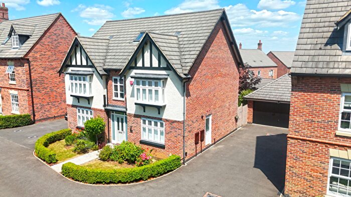 5 Bedroom Detached House For Sale In Furrow Way, Great Glen, LE8