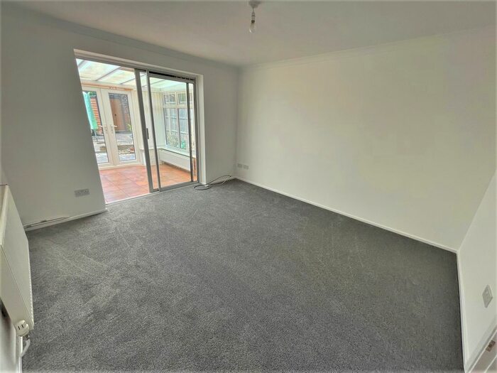 1 Bedroom Terraced House To Rent In Seven Acres, Longfield, Kent, DA3