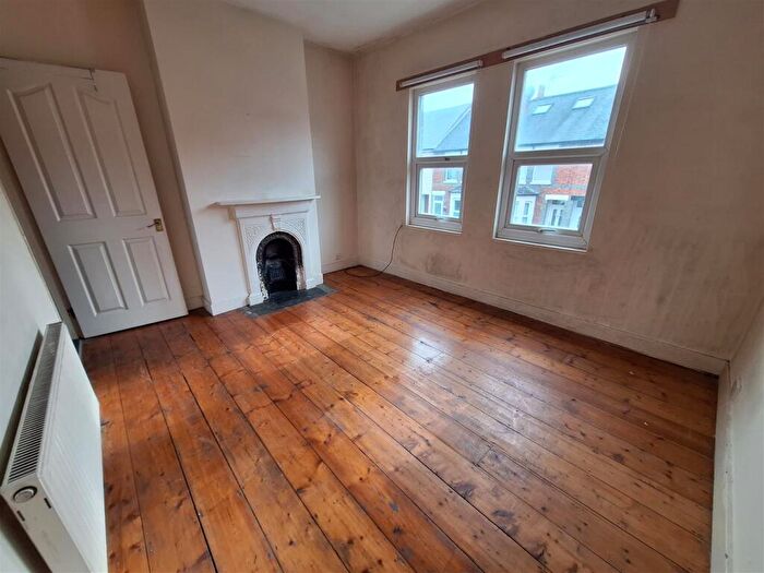 3 Bedroom Terraced House For Sale In Swansea Road, Reading, RG1