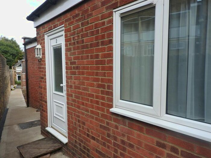 1 Bedroom Flat To Rent In Milton Road, Gravesend, Kent, DA12