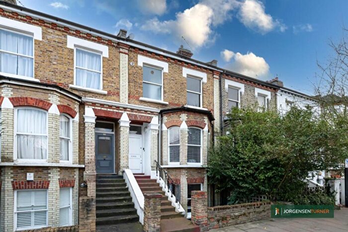4 Bedroom Flat To Rent In Kingsgate Road, West Hampstead, NW6