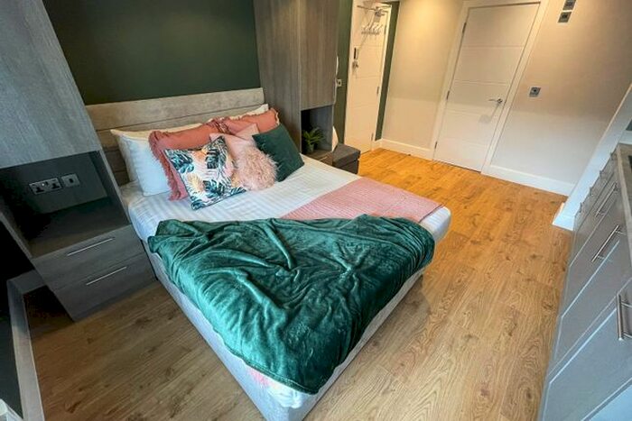 Studio To Rent In Bentley Road, Toxteth, Liverpool, L8