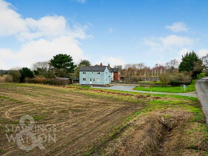 4 Bedroom Semi-Detached House For Sale In Dun Cow Road, Aldeby, Beccles, NR34