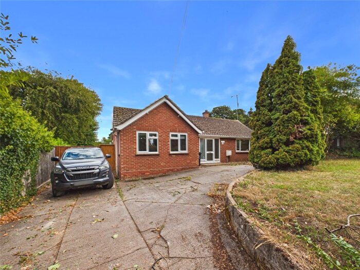 2 Bedroom Bungalow For Sale In New Road, Mistley, Manningtree, Essex, CO11