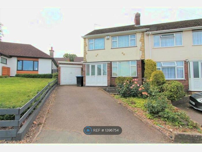 4 Bedroom Semi-Detached House To Rent In Beeby Road, Scraptoft, Leicester, LE7