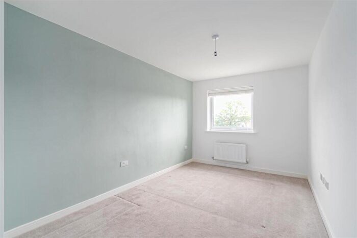 2 Bedroom Apartment To Rent In Shepherds Green Road, Shirley, B90