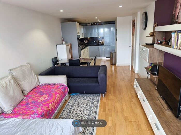 2 Bedroom Flat To Rent In Elm Road, Wembley, HA9