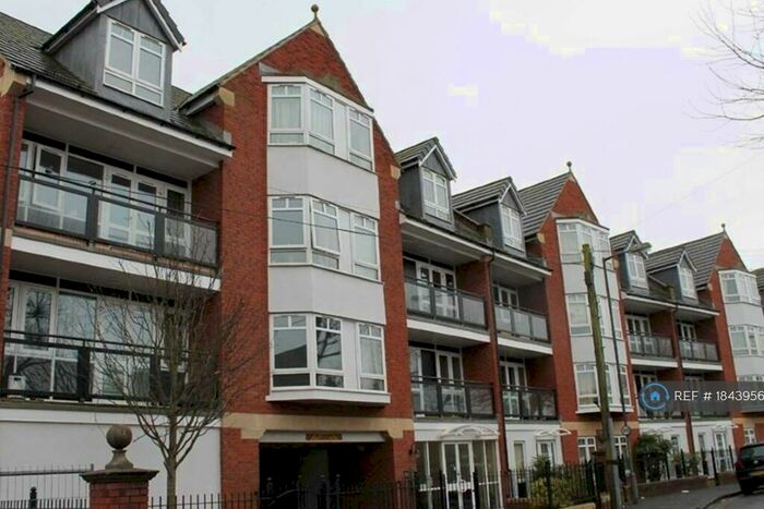 2 Bedroom Flat To Rent In The Savoy, Shirehampton, Bristol, BS11