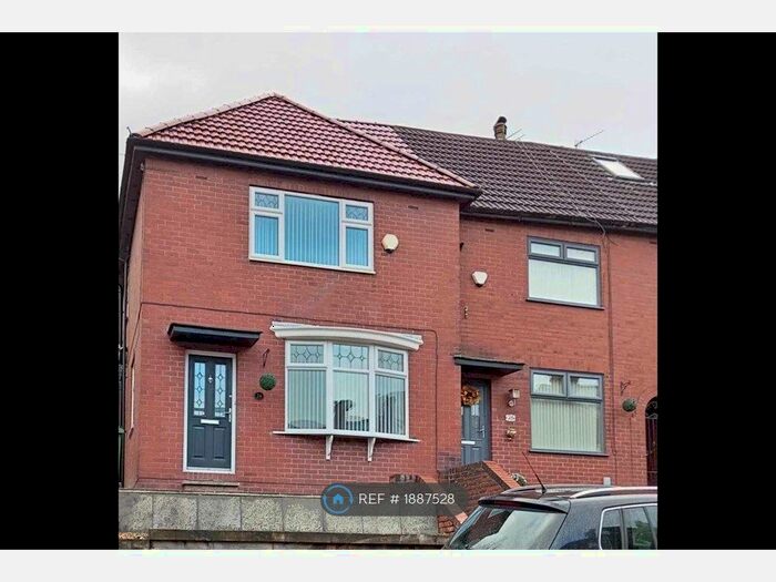 3 Bedroom End Of Terrace House To Rent In Stalybridge, Stalybridge, SK15