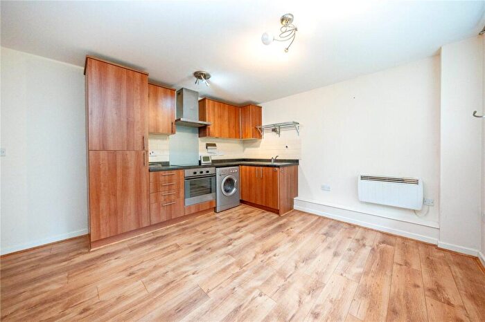 1 Bedroom Flat For Sale In Bicknor Road, Maidstone, ME15