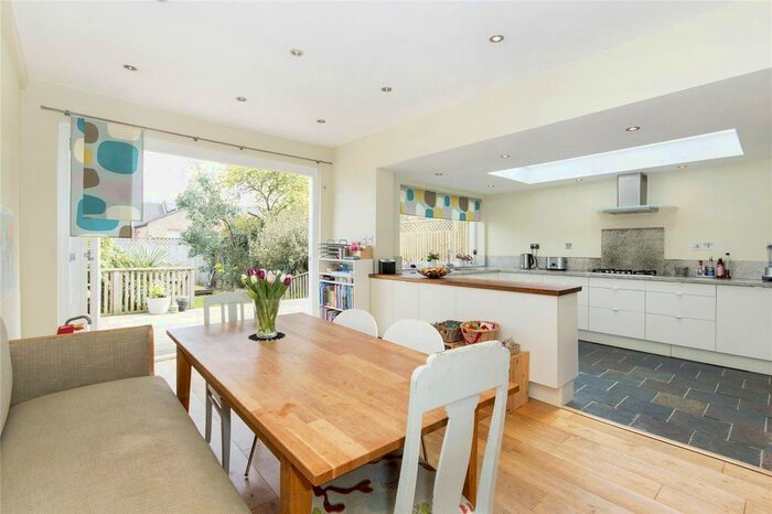 4 Bedroom Terraced House To Rent In Thornlaw Road, West Norwood, London, SE27