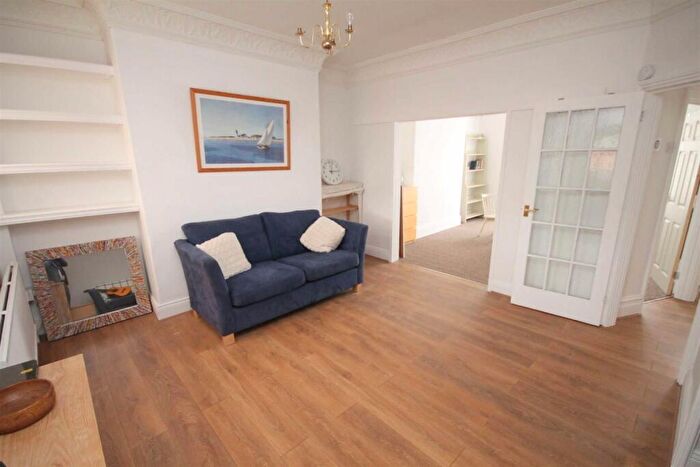 4 Bedroom Private Hall To Rent In Gardenia House, Nevilles Cross Bank, Durham, DH1