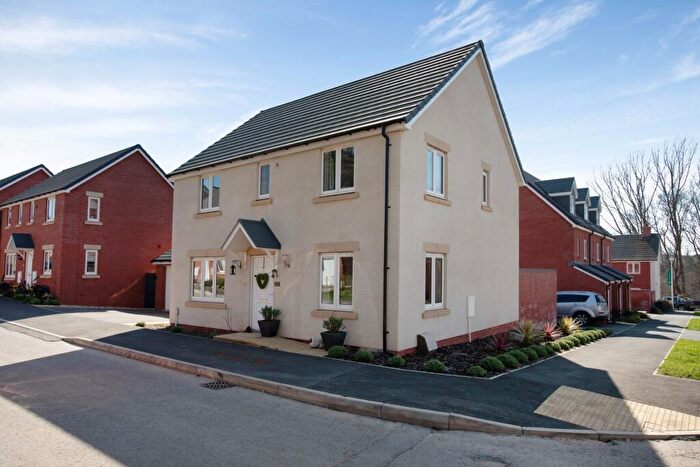 4 Bedroom Detached House For Sale In Trumpeter Place, Dawlish, EX7