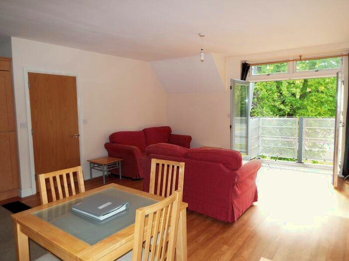 2 Bedroom Apartment To Rent In Middlepark Drive, Northfield, Birmingham, B31