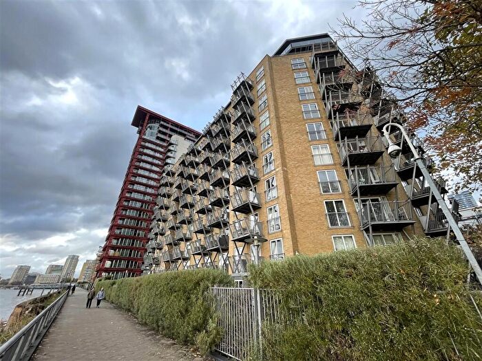 1 Bedroom Flat For Sale In Hutchings Street, London, E14