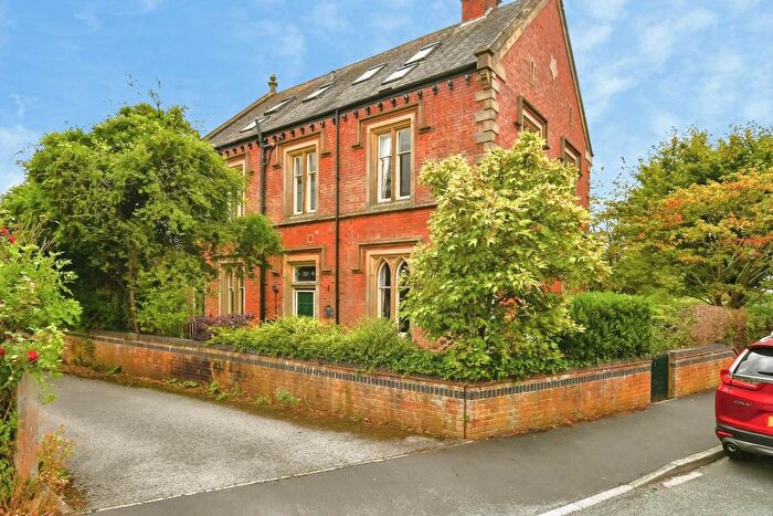5 Bedroom End Of Terrace House For Sale In Station Drive, Ripon, North Yorkshire, HG4
