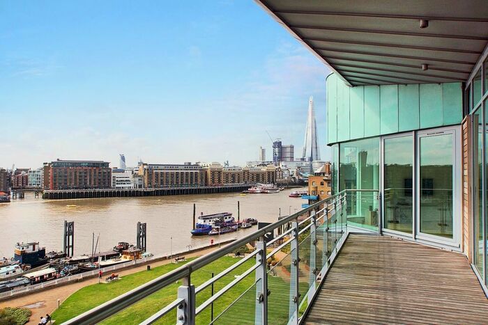 2 Bedroom Flat To Rent In Halcyon Wharf, London, E1W