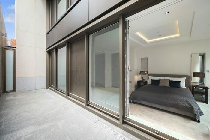 1 Bedroom Flat For Sale In Radnor Terrace, London, W14