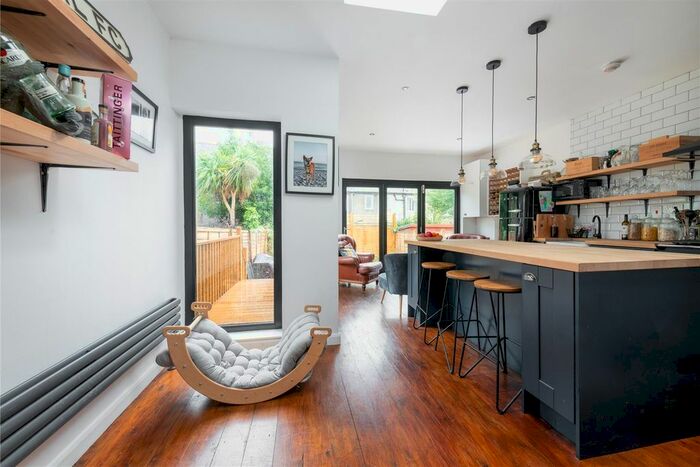 4 Bedroom Property To Rent In Hillbrook Road, London, SW17