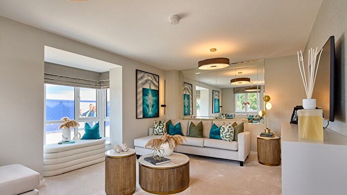 3 Bedroom Detached House For Sale In Lyndale Ave, Doncaster, DN3