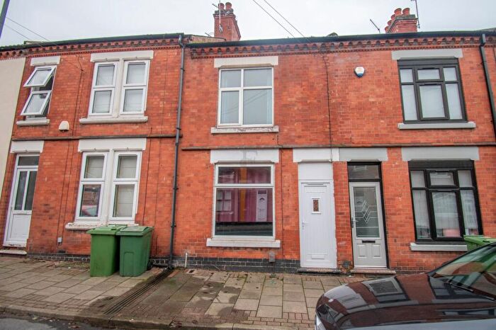 3 Bedroom Terraced House To Rent In Oxford Street, Loughborough, LE11