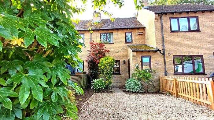 2 Bedroom Detached House For Sale In Cotswold Corner, Great Rollright, OX7