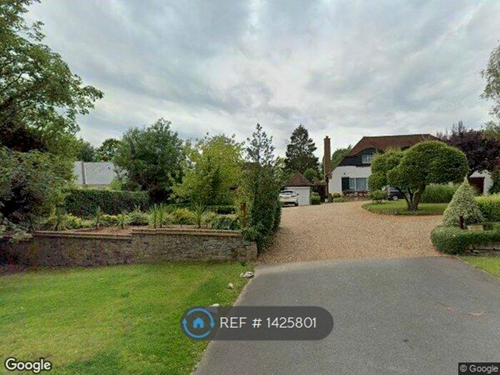 3 Bedroom Bungalow To Rent In Cuckoo Hill, Pinner, HA5