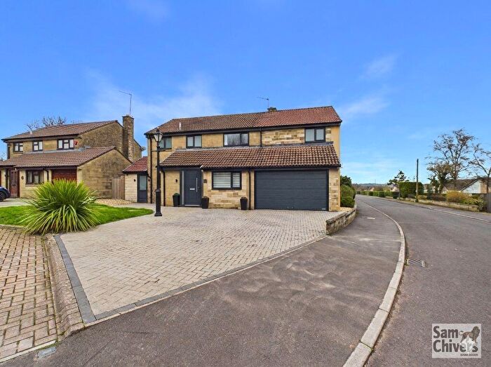 4 Bedroom Detached House For Sale In Grange End, Midsomer Norton, BA3