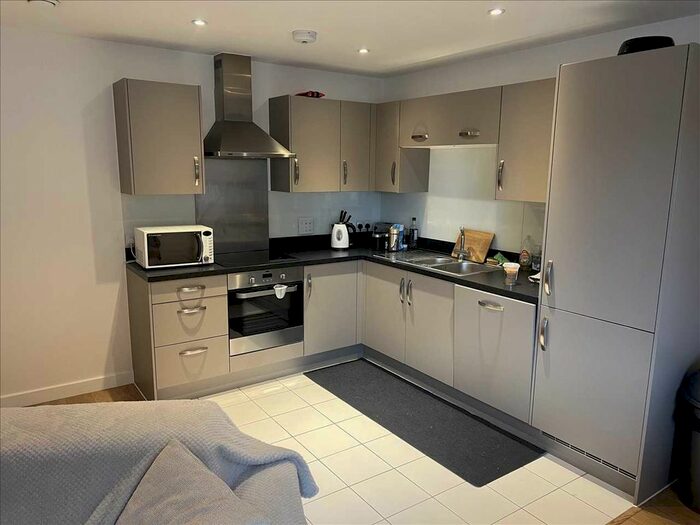 2 Bedroom Flat To Rent In Saxon House, Little Brights Road, Belvedere, DA17