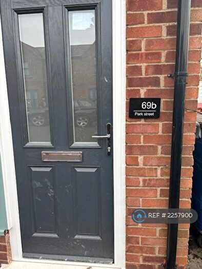 3 Bedroom Flat To Rent In Park Street, Thame, OX9