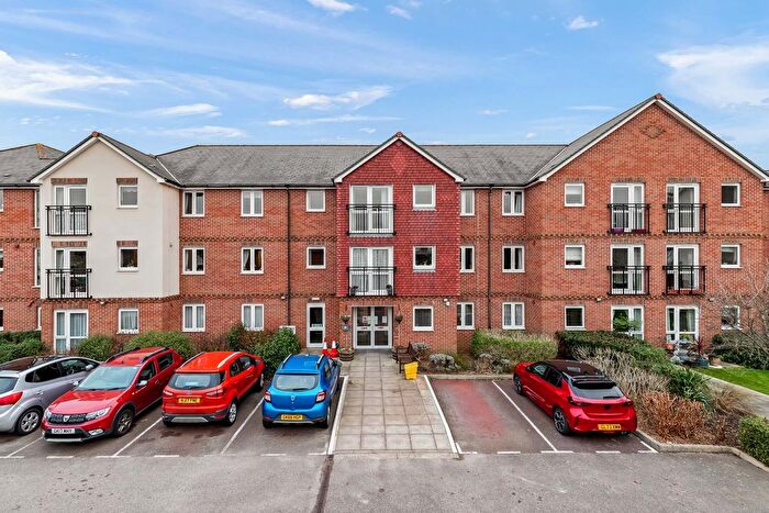 1 Bedroom Flat For Sale In Stanley Road, Folkestone, CT19