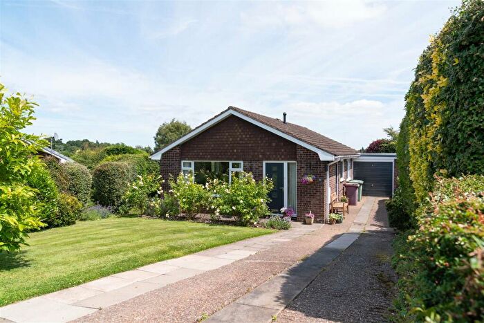 3 Bedroom Detached Bungalow For Sale In Pennywell Drive, Holymoorside, Chesterfield, S42