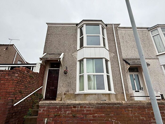 3 Bedroom End Of Terrace House For Sale In Hawthorne Avenue, Uplands, Swansea, SA2
