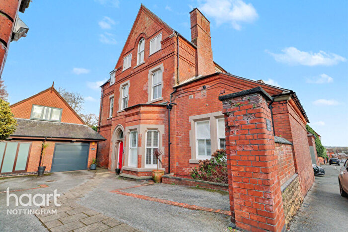 4 Bedroom Apartment To Rent In Lenton Avenue, Nottingham, NG7