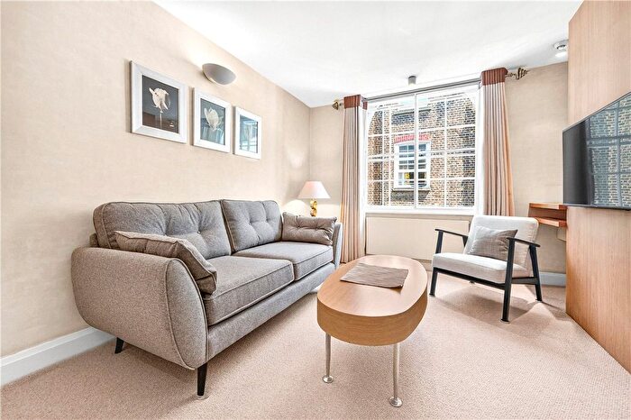 2 Bedroom Flat To Rent In St Christopher's Place, London, W1U