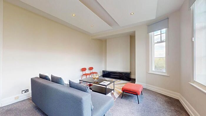 2 Bedroom Flat To Rent In Maida Vale, London, W9