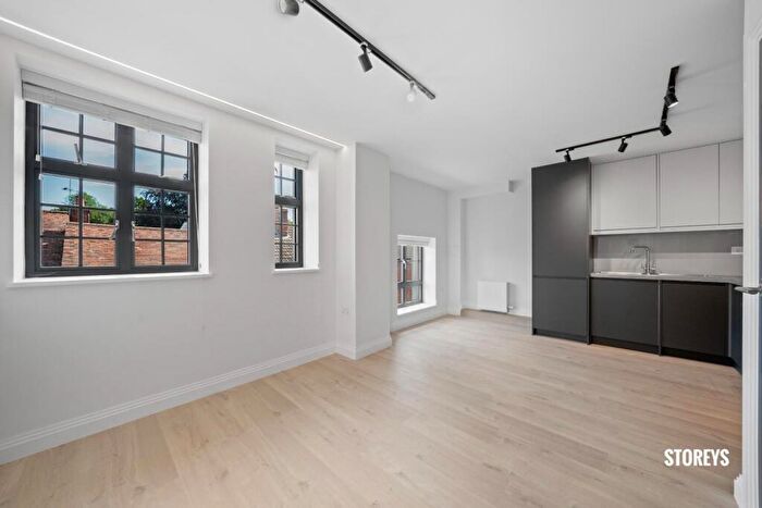 2 Bedroom Apartment To Rent In Akeman Honours, Akeman Street, Tring, HP23