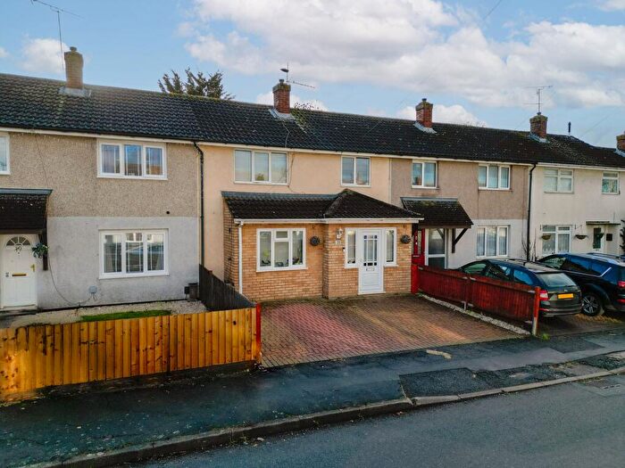 3 Bedroom Terraced House For Sale In Wigmore Road, Aylesbury, HP19